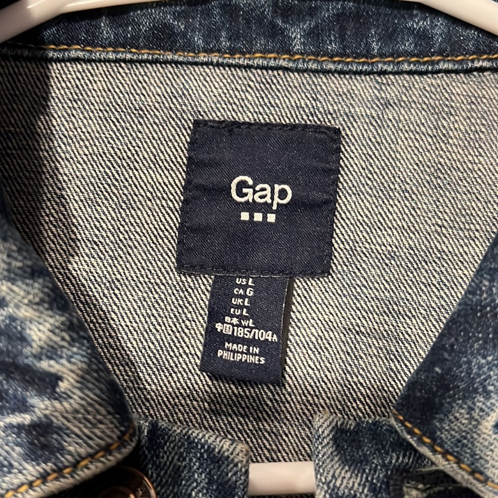 Gap Denim Jacket Used great condition - Picture 2 of 3